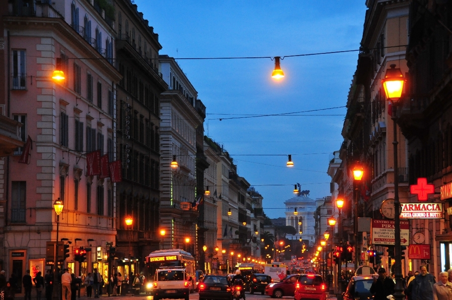 Road to Piazza Venezia