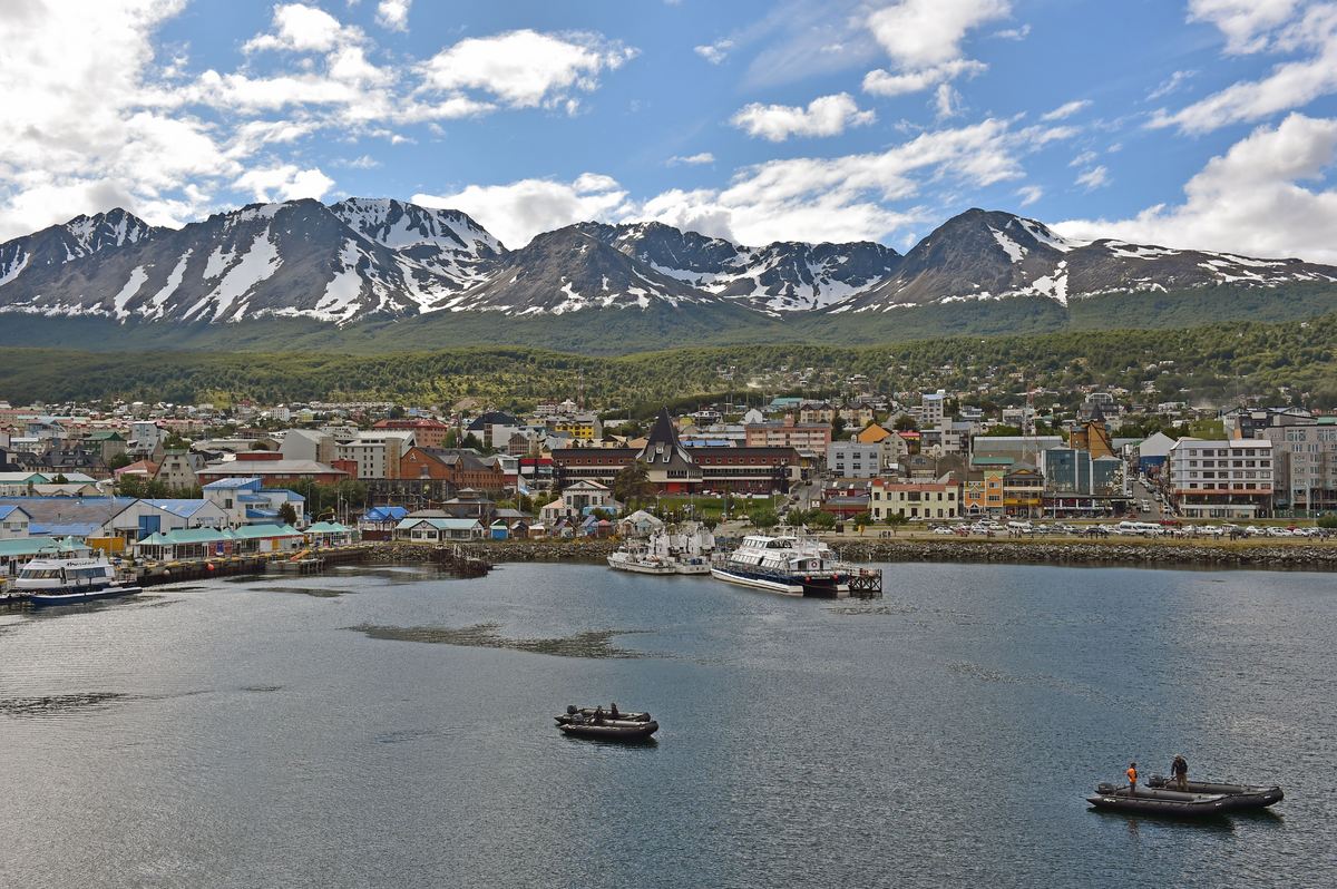 The journey to Antarctica begins at Ushuaia, Del fin mundo - southernmost city in the world. Situated at the southern end of Argentina, it sits at the lap of the Tierra del Fiego region.