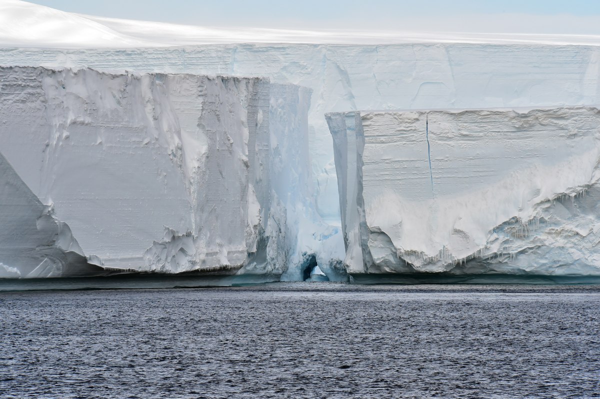 In March 2000, an iceberg calved off the Ross Ice Shelf in Antarctica. Named B-15, it measured roughly 275 by 40 kilometers (170 by 25 miles). The iceberg subsequently broke into pieces, one of which is the B15-Y.