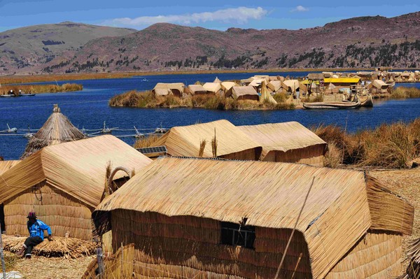 Reed islands, Lake Titicaca
